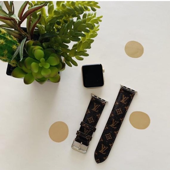 Genuine Leather Apple Watch Band - Picture 4 of 5